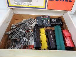 Lionel Chessie Flyer train set, made in USA - Parrott ...