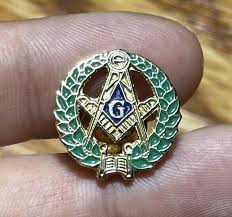 VTG Masonic Pin Laurel Green Wreath Around Masonic Caliper ...