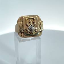10 Karat Yellow Gold Masonic Ring with Diamond Accent | eBay