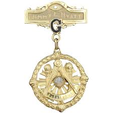 14K Masonic Pin with Leather Case Lodge No 73. For Sale at ...