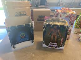 Masters of the Universe Classics Holiday He-Man Christmas ...