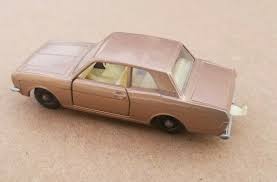 MATCHBOX LESNEY No. 25 FORD CORTINA BEIGE WITH OPENING DOORS ...