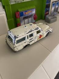 VINTAGE MATCHBOX SERIES NO.3 MERCEDES BENZ "BINZ" AMBULANCE ...
