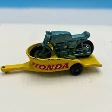 Lesney Matchbox 38 C Honda blue green Track Racer Motorcycle ...
