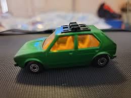 Matchbox Superfast No 7 VW Golf Dark Green/Yellow Interior ...