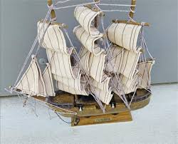 Trois Mats Wooden Model Ship - 24cm/9.4in - Detailed Wood Model Display Sailing Ship - Hand Made and Painted - Etsy