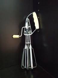 Vintage Cream Handle MAYNARD Manual Egg Beater Hand Mixer ...