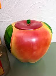 62. Apple Cookie Jar, Cookbooks + Vintage Kitchen Items – Changing Spaces SRS