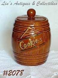 McCoy Pottery Barrel Cookie Jar (item #211155)