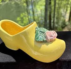 Vintage 1940s Mccoy Pottery Yellow Shoe Pink Rose Flower ...