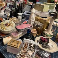 This Home is Bursting at the Seams! | EstateSales.org