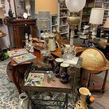 Famous Nameless Antiques | Newnan GA