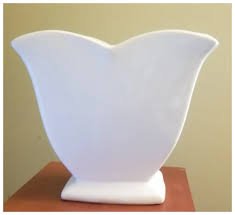 McCoy Rare Garden Club Tulip Vase 1950s. For Sale at Ruby Lane