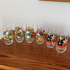 Peyo | Dining | Vintage Set Of 6 982 1983 Peyo Smurf Glasses ...
