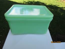 MCKEE GLASS CO. JADEITE REFRIGERATOR DISH AND COVER | eBay
