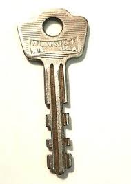 PKMs MASTERLOCK Milwaukee Vintage Key | eBay