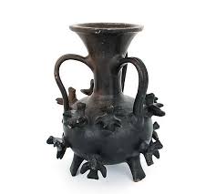 Lot - South American pottery vessel