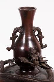 Lot - JAPANESE BRONZE DRAGON VASE