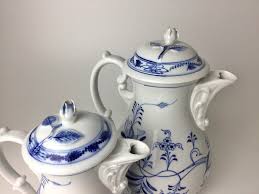 Antique Meissen Porcelain Blue Onion Coffee Pots- a Pair ...