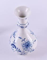 Sold at Auction: Vase Meissen