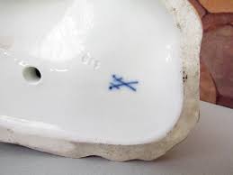 Antique Meissen Kaendler Satirical Group A Galant And An Old Lady c.1880 | eBay