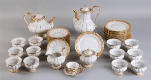 Lot - MEISSEN PORCELAIN 'GOLD BAROQUE' PATTERN PART TEA AND ...