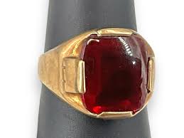 Sold at Auction: Vintage 10kt Yellow Gold Synthetic Ruby Ring