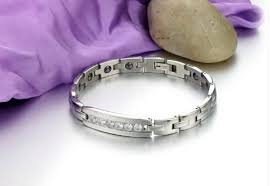 JewelryWe Fashion Stainless Steel Cubic Zirconia Couple Bracelets Black Magnetic Stones Bangle for Men Ladies (Women's Bracelet) : Amazon.co.uk: Fashion