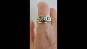Retro 0.50 Carat 3 Stone Diamond Ring 14K Two Tone Gold For Sale at 1stDibs