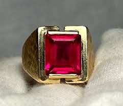 14K Yellow Gold Ring Cranberry Color Stone 9.36g Fine ...
