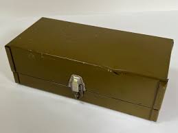 Vtg GREEN PAINTED METAL STORAGE BOX With METAL HANDLE and ...