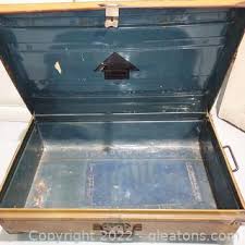 Star of India Ship's Trunk made by Newton Shakespeare and Co.-No Base Auction | Gleaton's, Metro Atlanta Auction Company, Estate Sale & Business Marketplace