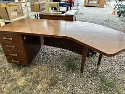 Seen at an antique liquidation sale yesterday : r/midcenturymodern