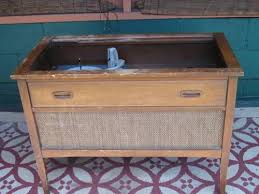 Buy Vintage Stereo Cabinet with Turntable – AmericanListed