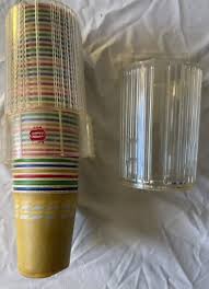 VINTAGE MCM 1960'S DIXIE CUP ACRYLIC WALL MOUNT DISPOSABLE CUP HOLDER DISPENSER | eBay