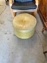 Claremore Oklahoma: VINTAGE NAUGAHYDE OTTOMAN - Ottomans & Footstools - Claremore, Oklahoma | Facebook Marketplace