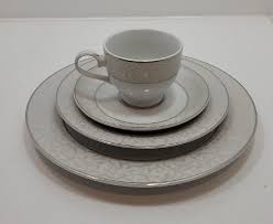 4 Piece Setting Mikasa Parchment Salad & Dinner Plate, Cup ...