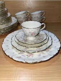 Mikasa Bone China REMEMBRANCE 5 Piece Place Setting Pattern | eBay