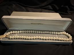 Mervyns pearl Necklace 14k yellow gold Clasp 18" 8.9mm Pearl ...