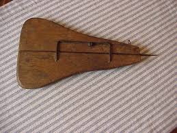 PRIMITIVE HAND SEWING WOOD & METAL RUG HOOKING TOOL | eBay