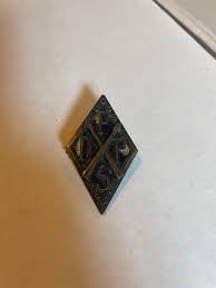 Pin Found in Grandfather's Belongings : r/whatisit