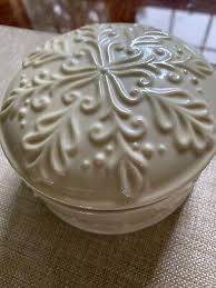 Vintage Porcelain Pearlized Cream Powder Jewelry Trinket ...