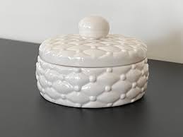 Vintage Ceramic With Lid - Arnels White Quilted Round ...