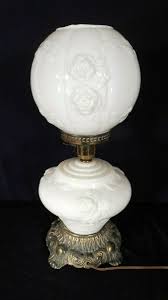 VINTAGE MID CENTURY VICTORIAN STYLE GWTW MILK GLASS LAMP | eBay