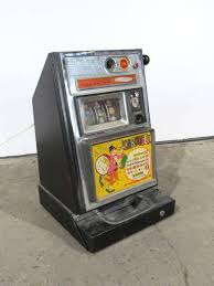 Aristocrat Arcadian Coin Operated Slot Machine Carousel