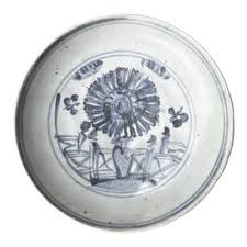 Chinese Ming Dynasty Blue and White Porcelain Plate for sale at Pamono