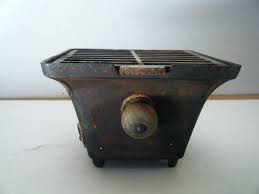 Vintage CAST IRON MINI PORTABLE HIBACHI JAPANESE CHARCOAL BBQ GRILL | #1810329233