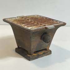 1940's Cast Iron Miniature Broiler Hibachi Grill