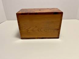 1980s Vintage Hand Made Thuya Tree Burl Scented Jewelry ...