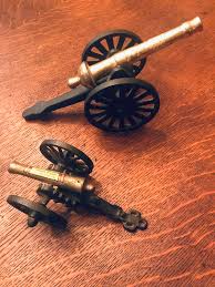 Buy Vintage PENN CRAFT Miniature Cast Iron Toy Civil War Cannon (set of 2) Online in India - Etsy